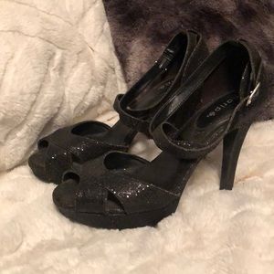 Glitter black High heels